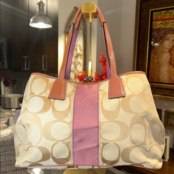 Coach Beige/Pink Signature Satchel 2011 with Kiss Lock Closure 14”x 9.5”x 6” EUC - Picture 5 of 9
